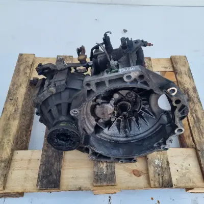 VW Bora 1.6 16V SKRZYNIA BIEGÓW DUW manualna MANUAL