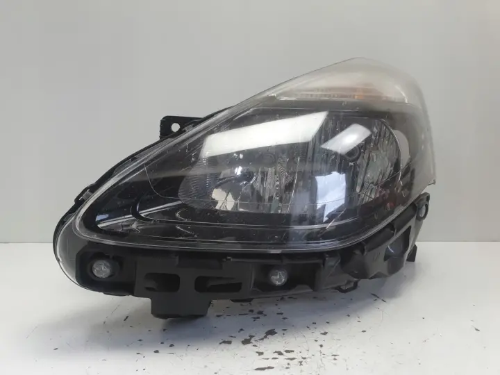 Renault Clio III LIFT PRZEDNIA LAMPA LEWA lewy przód EUROPA 260605550R