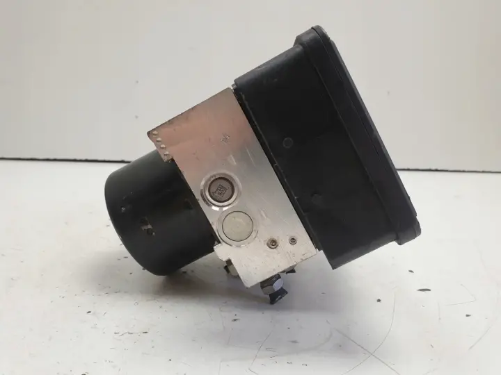 Volvo V70 III lift POMPA ABS Sterownik 31329139