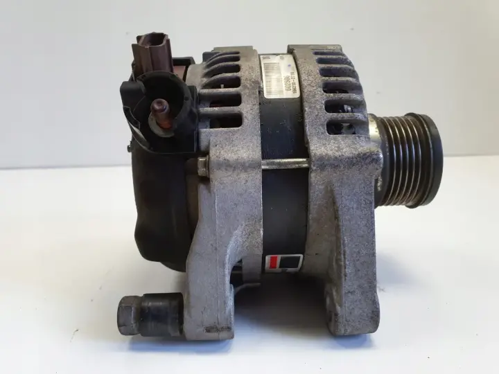 Volvo S40 II V50 2.0 D ALTERNATOR DENSO