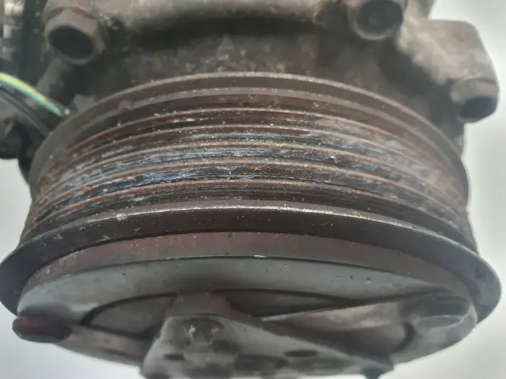 eb2e588bf8ae8f9cd916cfc3cb17a34a