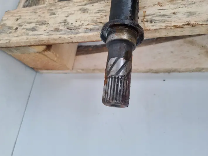 Nissan Juke 1.6 DIG-T PRAWA PRZEDNIA PÓŁOŚ półośka prawy przód Automat