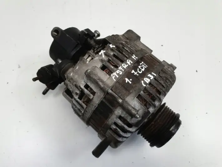 Opel Astra III H 1.7 CDTI ALTERNATOR pompa vacum