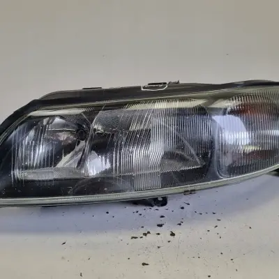 Volvo S60 V70 XC70 II PRZEDNIA LAMPA LEWA lewy przód EUROPA 8693547