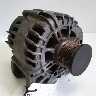 Dacia Duster I 1.2 TCe ALTERNATOR valeo 231007842R