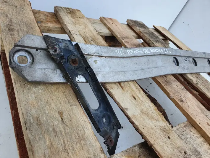 Porsche Boxster 986 TYLNA BELKA Wzmocnienie