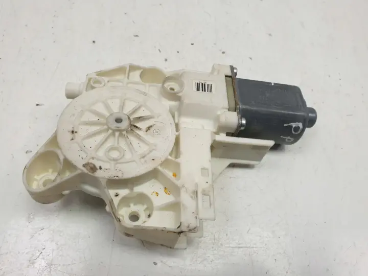 Ford Focus II MK2 SILNICZEK SZYBY Prawy przód