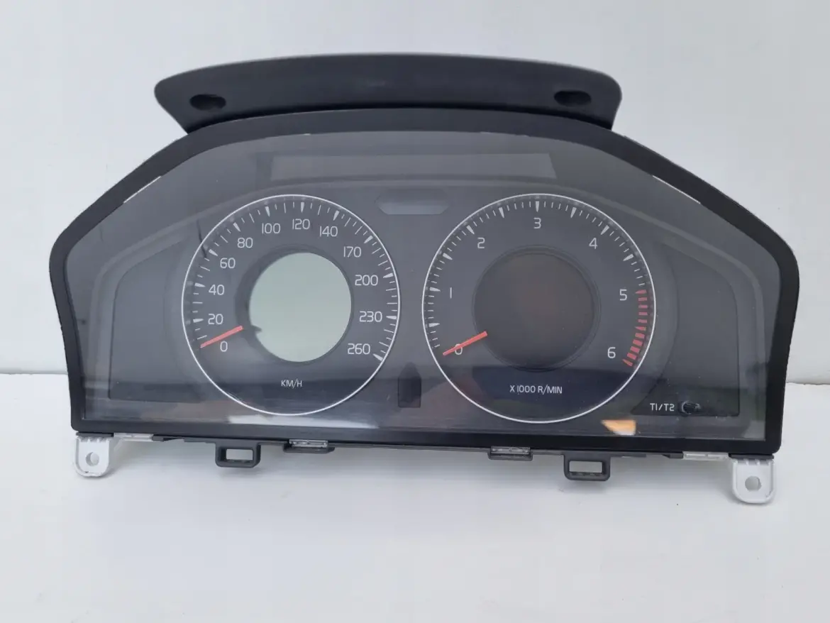 Volvo S80 II V70 III XC70 II LICZNIK ZEGARY Europa diesel 31254535AA