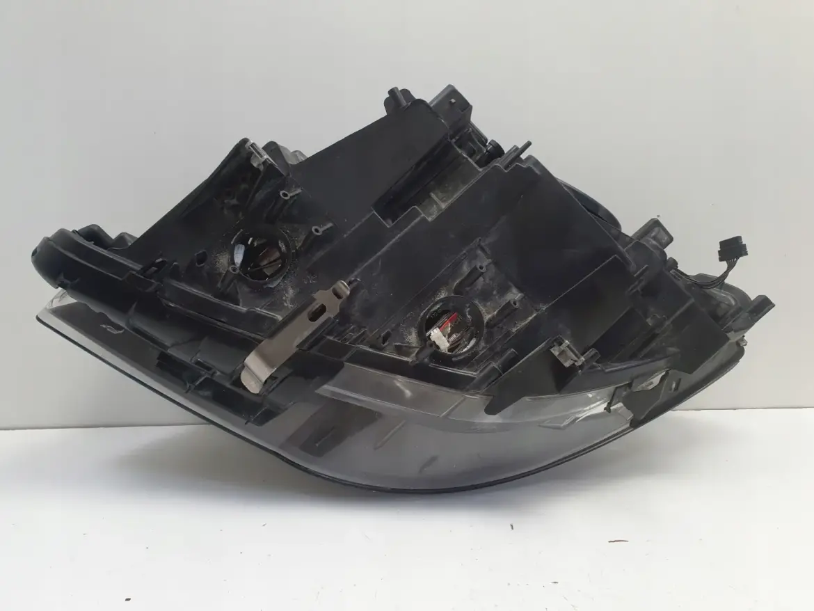 BMW F10 F11 PRZEDNIA LAMPA PRAWA prawy przód BI XENON 7203246