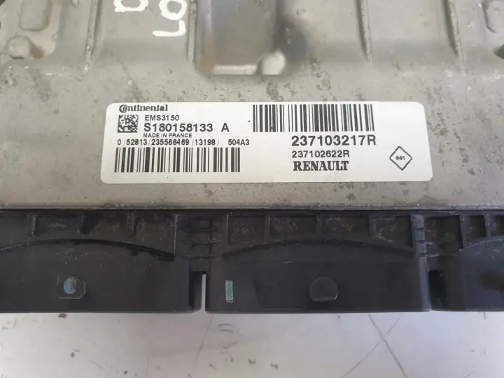 d085d11830f3d1d72ad78ef1db89ebfb