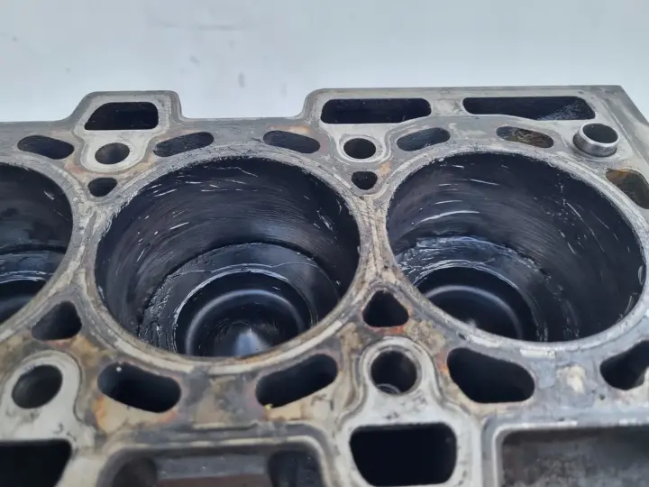 DÓŁ SILNIKA BLOK WAŁ KORBOWY Nissan Qashqai 1.5 DCI K9KH282 K9K282