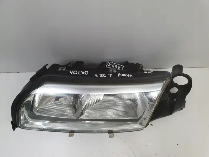 Volvo S80 I 04-06r LIFT PRZEDNIA LAMPA LEWA lewy przód EUROPA