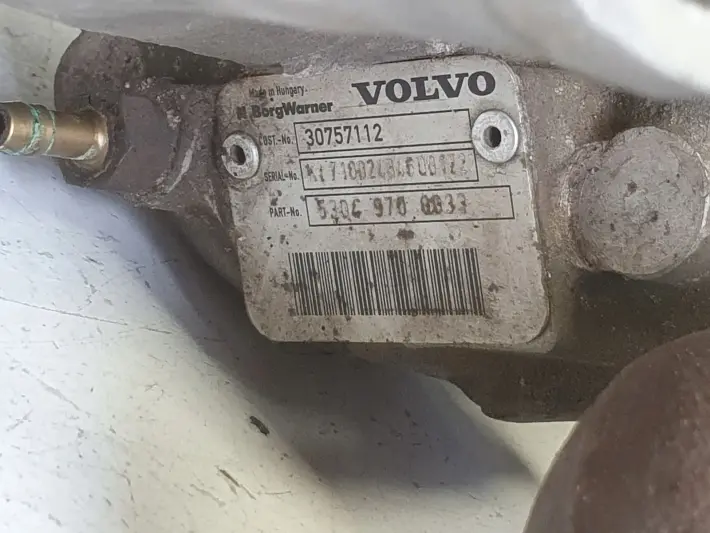 Volvo S40 II V50 2.5 T TURBOSPRĘŻARKA turbo 30757112