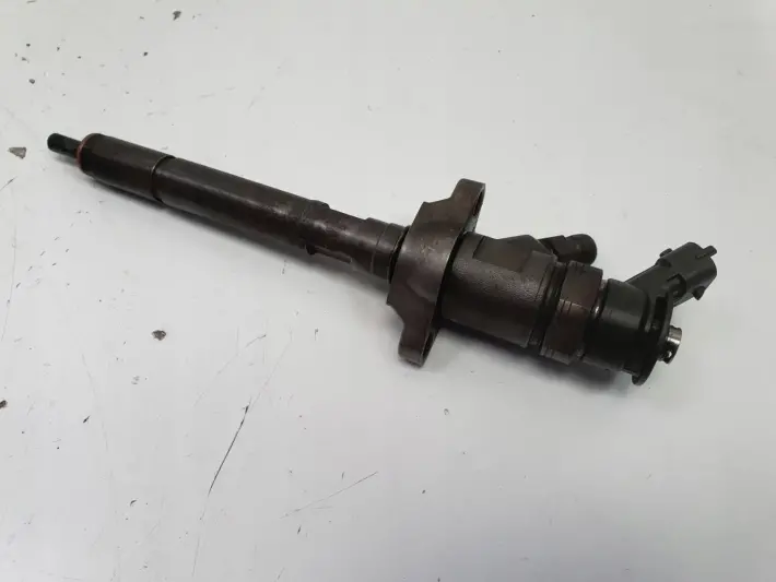 Peugeot Partner II 1.6 HDI WTRYSKIWACZ 0445110311