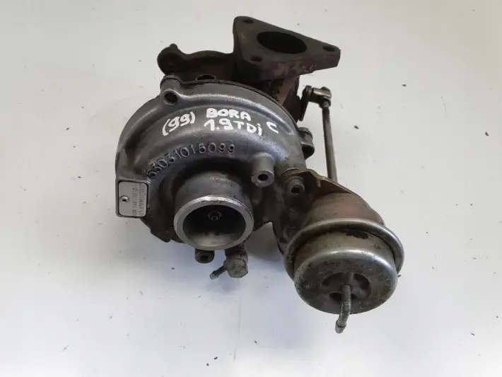 VW Golf IV 1.9 TDI TURBOSPRĘŻARKA 038145701D