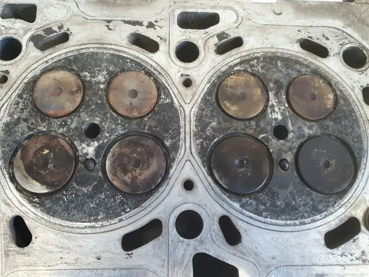 Opel Vectra C 1.9 CDTI GŁOWICA CYLINDRÓW 55565883