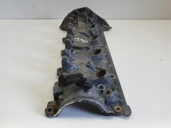 Renault Captur 1.3 TCe POKRYWA ZAWORÓW 132654210R