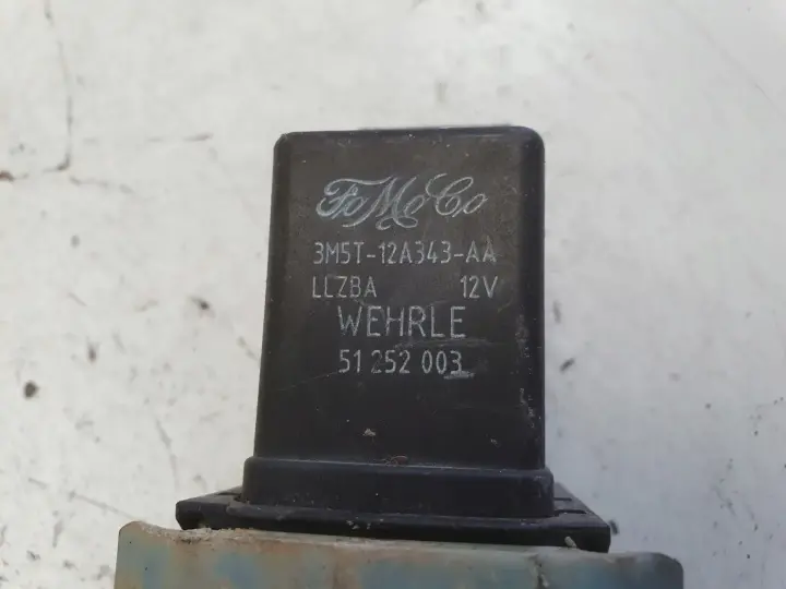 Volvo S40 II V50 C30 Diesel PRZEKAŹNIK ŚWIEC ŻAROWYCH 3M5T-12A343-AA