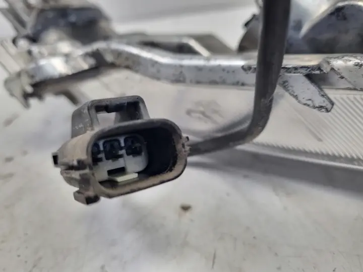 Volvo S60 II V60 LIFT PRZEDNI HALOGEN LEWY PRZÓD kierowcy LED DRL 31420395