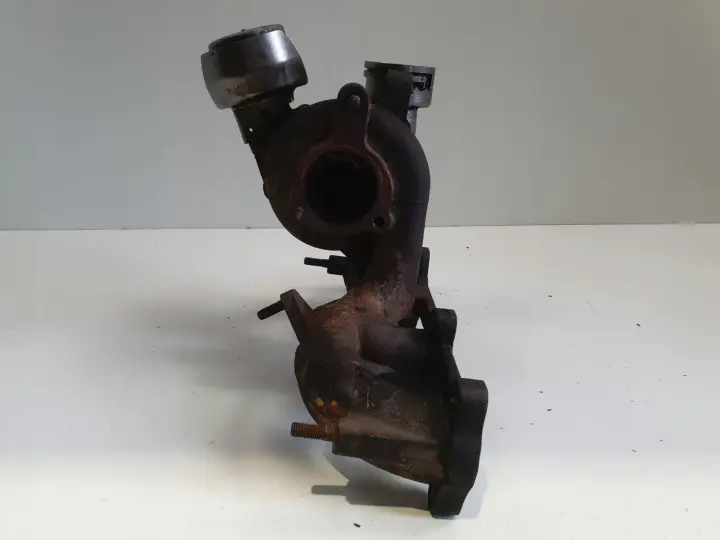 VW Bora 1.9 TDI TURBOSPRĘŻARKA turbo 038253016N AXR 101KM