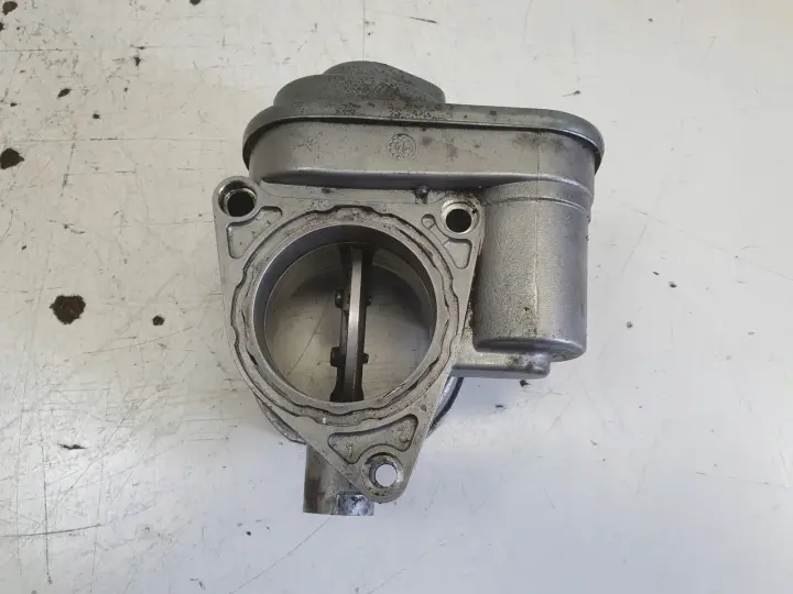 VW Golf V Audi A3 2.0 TDI PRZEPUSTNICA 038128063M