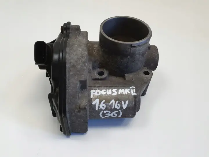 Ford Focus MK2 II 1.6 16V PRZEPUSTNICA VP4F9U-9E928-BA