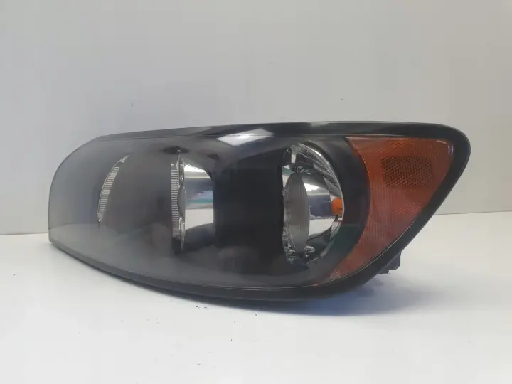 Volvo S40 II V50 04-07r PRZEDNIA LAMPA LEWA lewy przód EUROPA 30698873