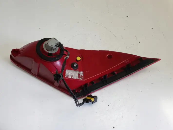 Peugeot 307 CC TYLNIA TYLNA LAMPA LEWA lewy tył W KLAPE