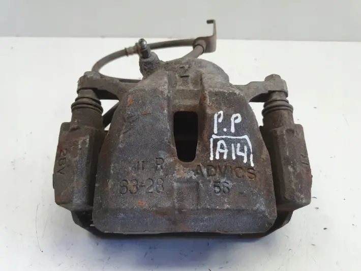 Toyota Rav4 III PRZEDNI ZACISK HAMULCOWY prawy przód kierowcy advics 63-28