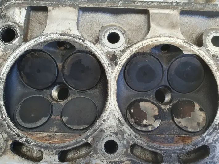 VW Golf VI 1.4 TSI GŁOWICA CYLINDRÓW wałki 03C103358BA