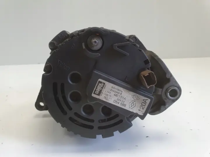 Renault Laguna I 1.9 DTI ALTERNATOR 8200054588 valeo 120A