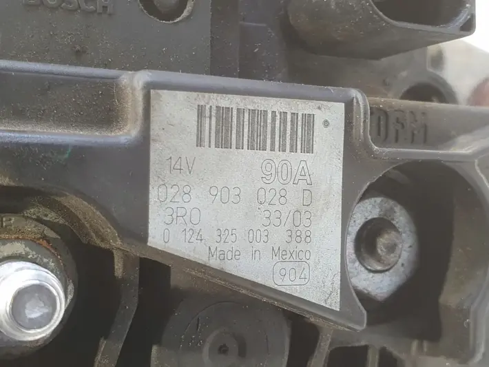 VW New Beetle 2.0 8V ALTERNATOR 028903028D bosch 90A