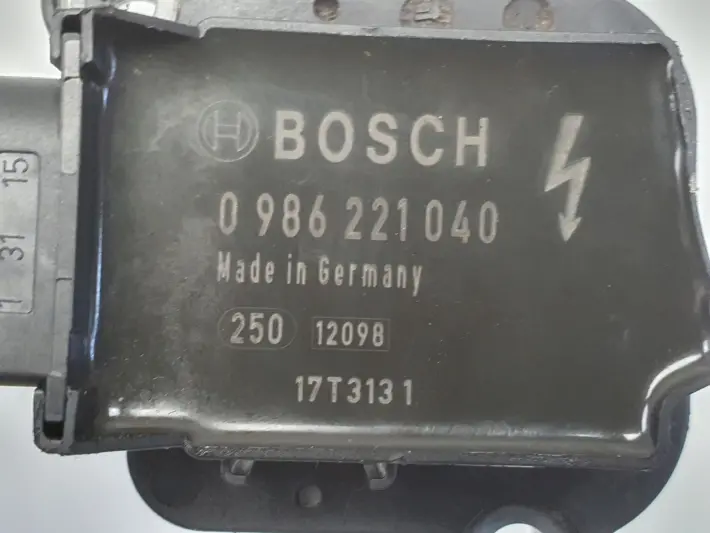 Mercedes W203 1.8 K CEWKA ZAPŁONOWA 0986221040 bosch