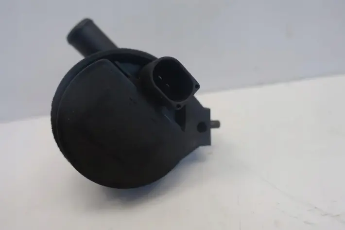 Mercedes W216 DODATKOWA POMPA WODY 17201-0R011