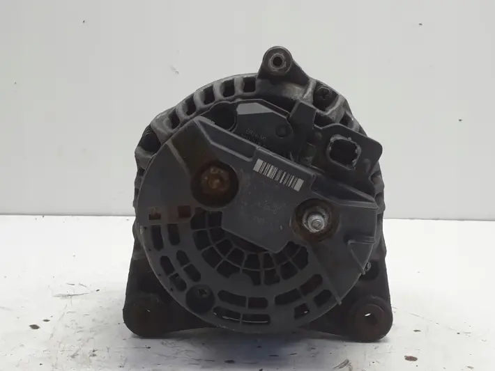 Nissan Qashqai 1.5 DCI ALTERNATOR bosch 0124525140