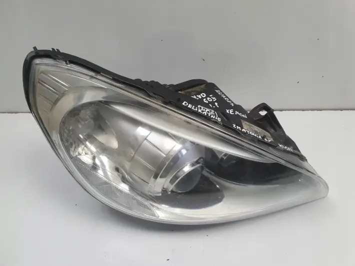 Volvo S60 II V60 10- PRZEDNIA LAMPA PRAWA PRAWY PRZÓD xenon europa 31383063