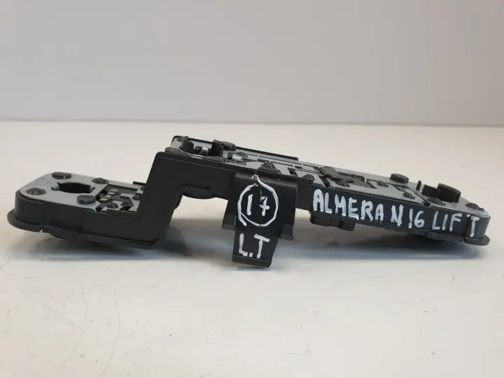 Nissan Almera N16 00-03r LEWY WKŁAD TYLNEJ LAMPY