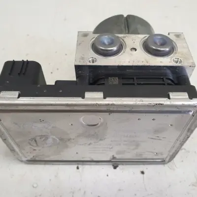 Volvo V60 II POMPA ABS Sterownik 32214804 32214774