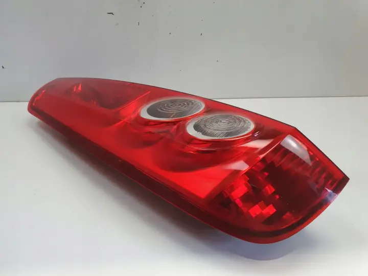 Ford Fiesta 6 MK6 lift 3D 02-08r TYLNA LAMPA LEWA lewy tył 6S61-13405-B