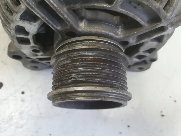 VW Sharan Alhambra Galaxy 1.9 TDI ALTERNATOR bosch 028903030A 120A