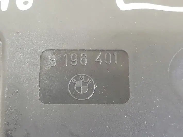 BMW E46 E90 E91 ZAMEK KLAPY BAGAŻNIKA 8196401