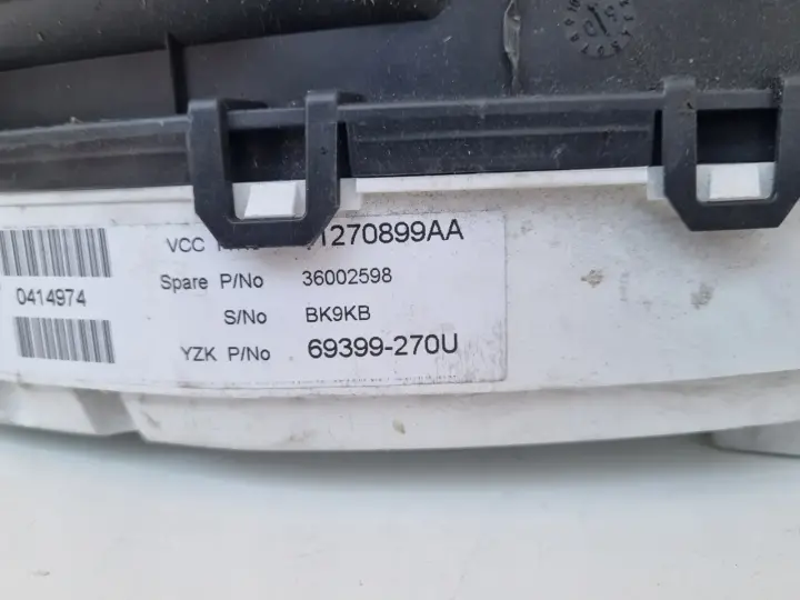 Volvo S80 II V70 III XC70 II 2.4 D5 LICZNIK ZEGARY Europa diesel 31270899AA