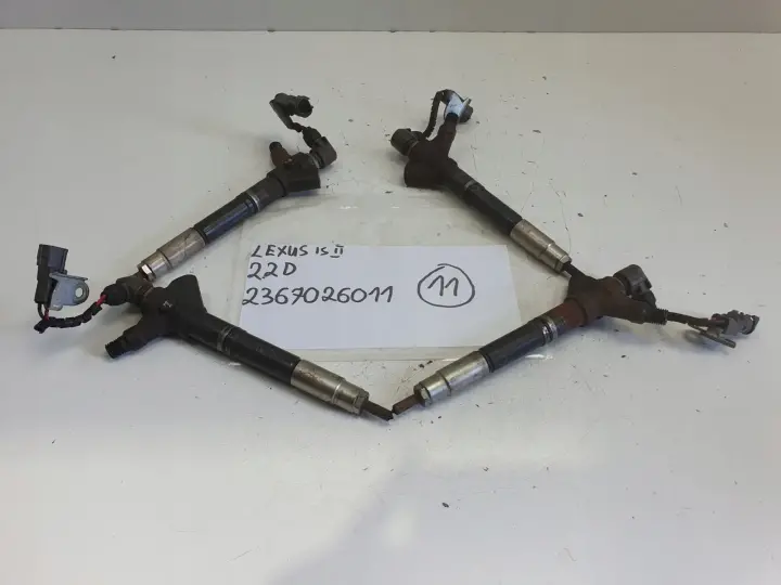 Lexus IS IS220 2.2 D-CAT WTRYSKIWACZ wtrysk 23670-26011