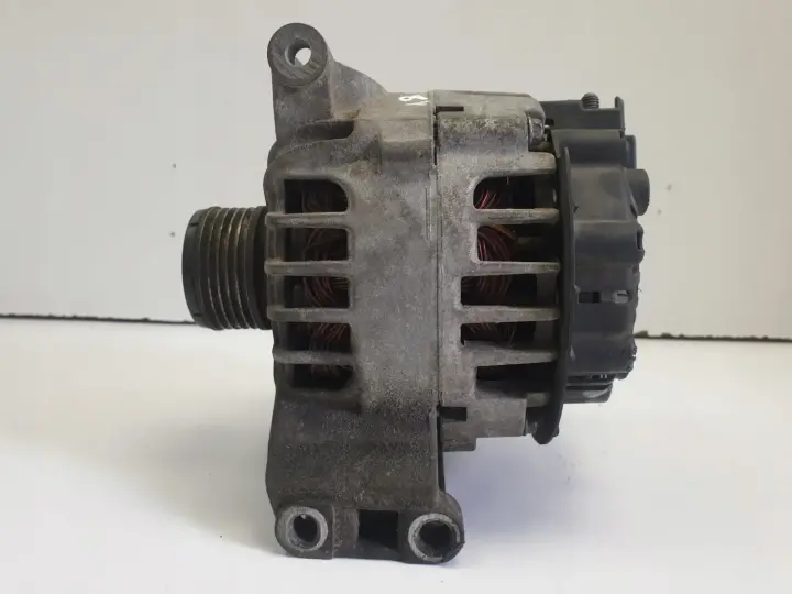 Mercedes w245 2.0 8V ALTERNATOR A2661541302