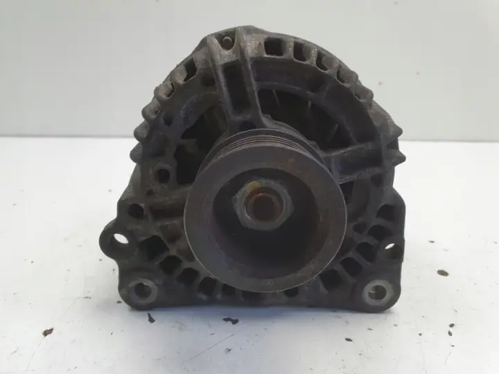 Audi A3 8L 1.6 8V ALTERNATOR bosch 028903028C 70A