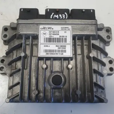 Renault Megane 1.5 DCI KOMPUTER SILNIKA sterownik 237100121R 237100425R