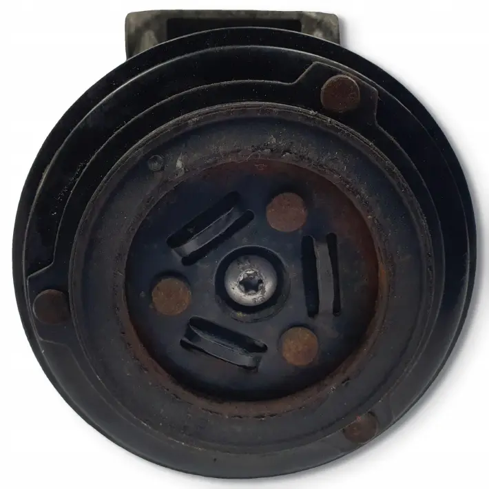 f5863b494d3d1ef43e3bf128577697e1