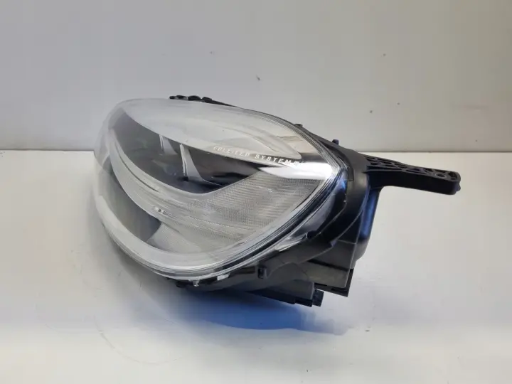 Volvo V40 II XC40 LIFT PRZEDNIA LAMPA LEWA lewy przód FULL LED 31420443