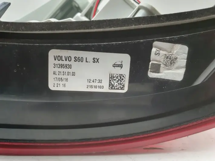 Volvo S60 II LIFT 13-18r TYLNIA TYLNA LAMPA LEWA lewy tył ŁADNA 31395930