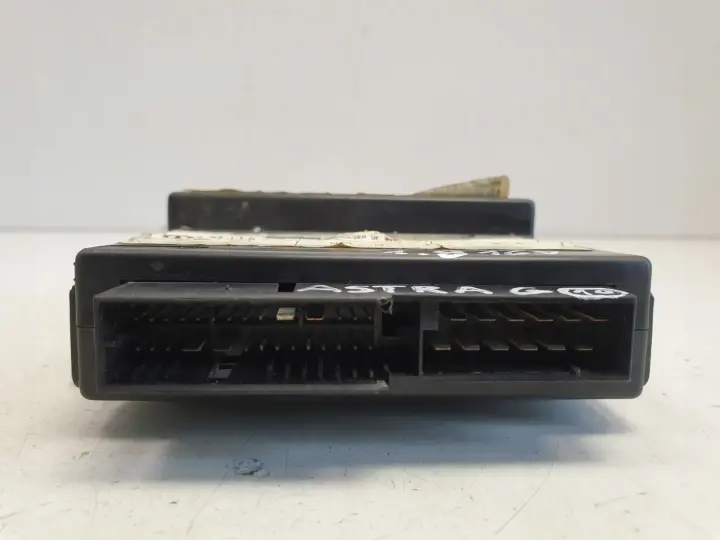 Opel Astra G II MODUŁ KOMFORTU Sterownik 90520860